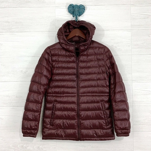 uniqlo down jacket losing feathers